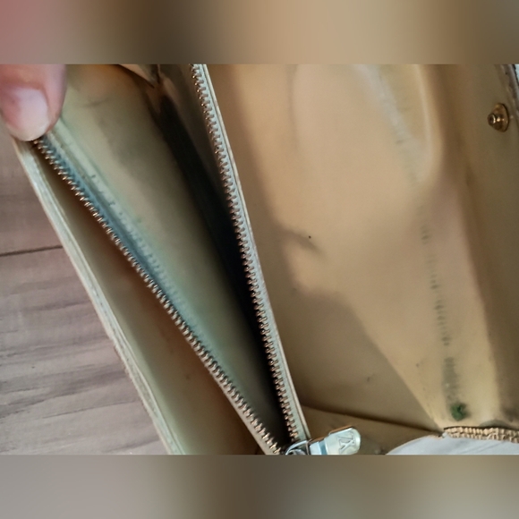 LOUIS VUITTON Yellow Epi Leather Bi Fold Long Wallet Purse Women's - Picture 10 of 14